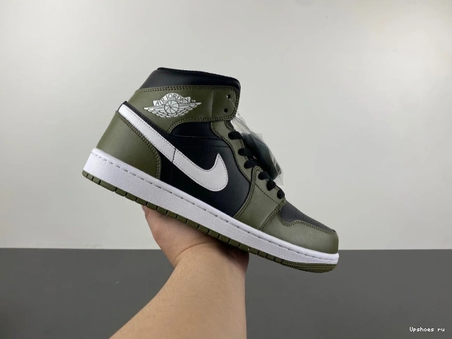 1 mid JORDAN BQ8426-092  0716